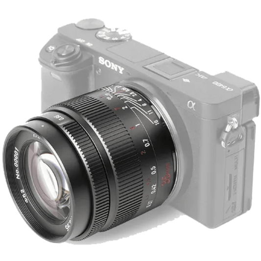 Objectif 7artisans monté sur un bloc SONY.