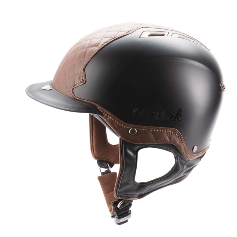 Casque AURAK CHEVEL pour la pratique de l'équitation la tête bien protégée par cette bombe homologuée