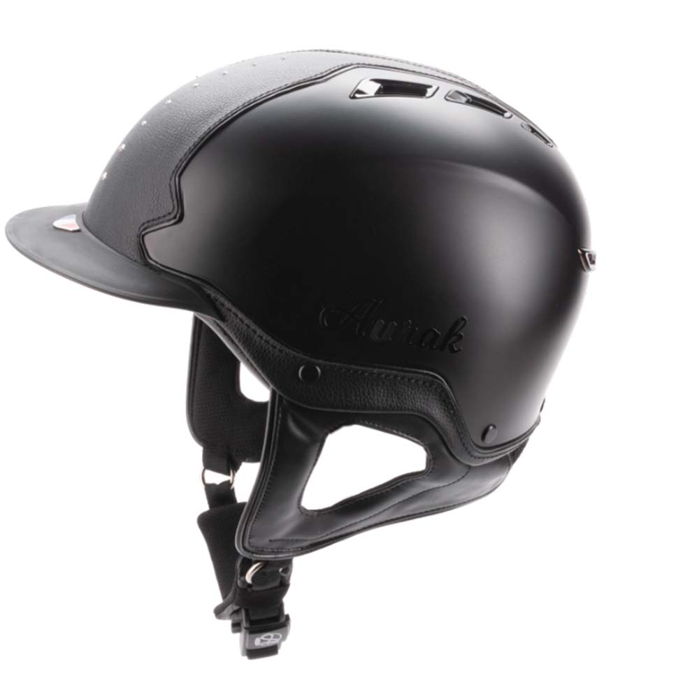 La marque AURAK est bien présente sur le casque tout en restant discrète.