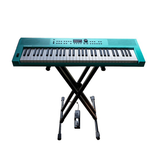 Equipé de sa connectivité Bluetooth et plus de 1 154 sons intégrés pour une expérience musicale immersive.