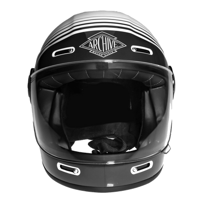 Casque archive vintage dans sa déclinaison blanche et noire 