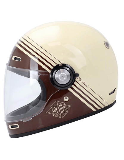Ce casque a une visière à grande ouverture pour libérer un maximum d'espace.