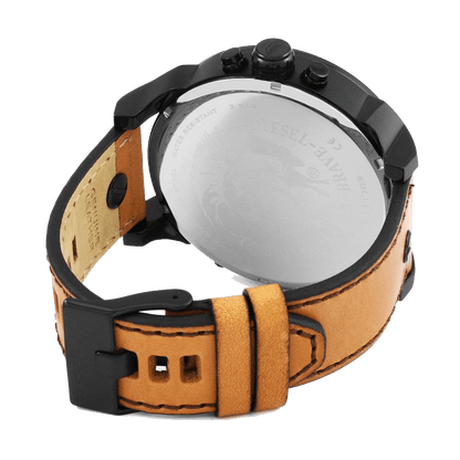 Montre Diesel The Daddy 2.0 dorée, style imposant avec bracelet en cuir et cadran noir XXL