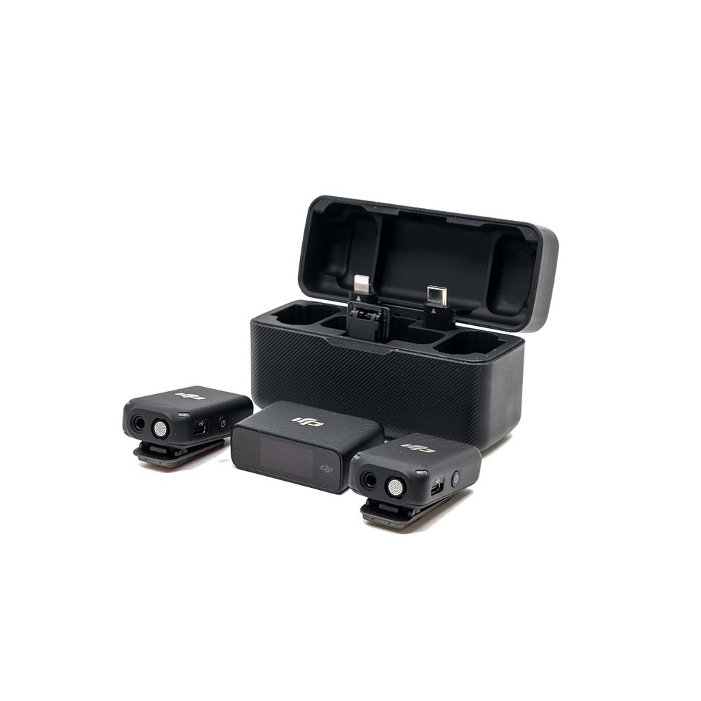 Boiter de recharge DJI AST1 ouvert 