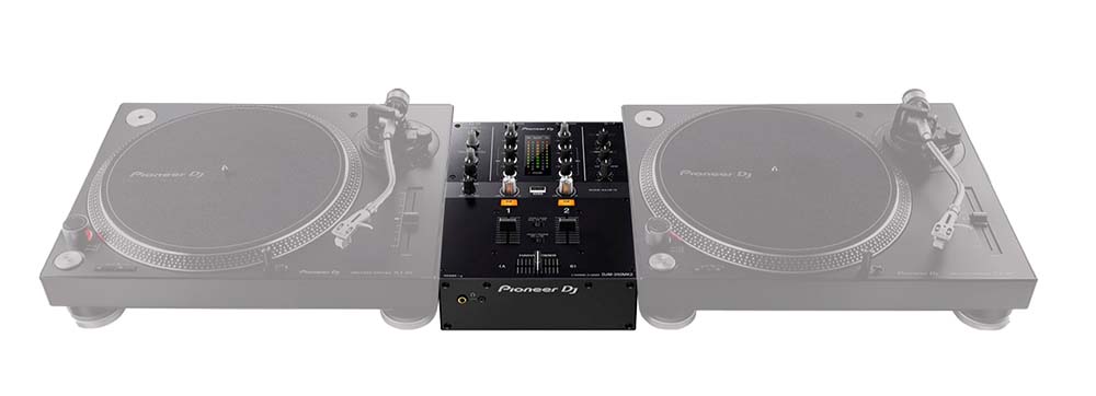 Le Pioneer DJ - DJM 250 MK2 vous permet de piloter et mixer 2 platines vinyles